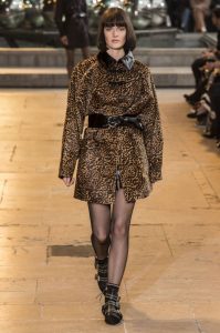 leopard-defile-isabelle-marant-automne-hiver-2016-2017