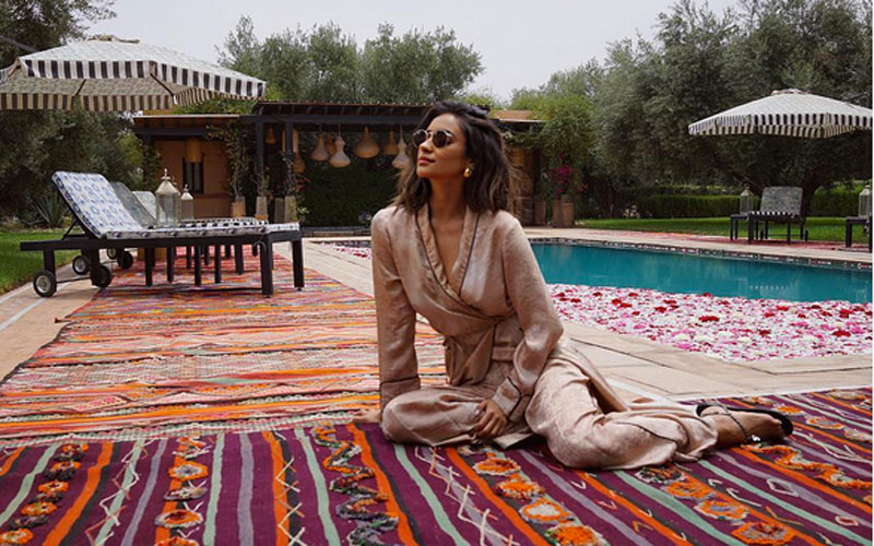 L’actrice Shay Mitchell fait la promotion du Maroc sur Instagram.
