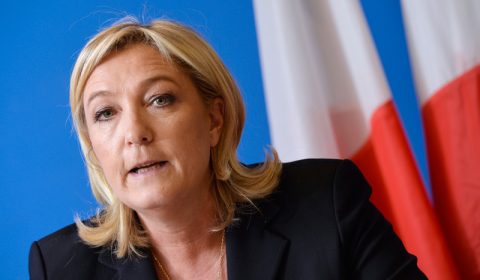 Marine Le Pen en correctionnelle pour avoir comparé la prière de rue des musulmans à l'occupation