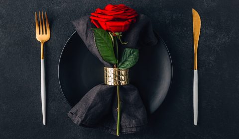 table-setting-valentine